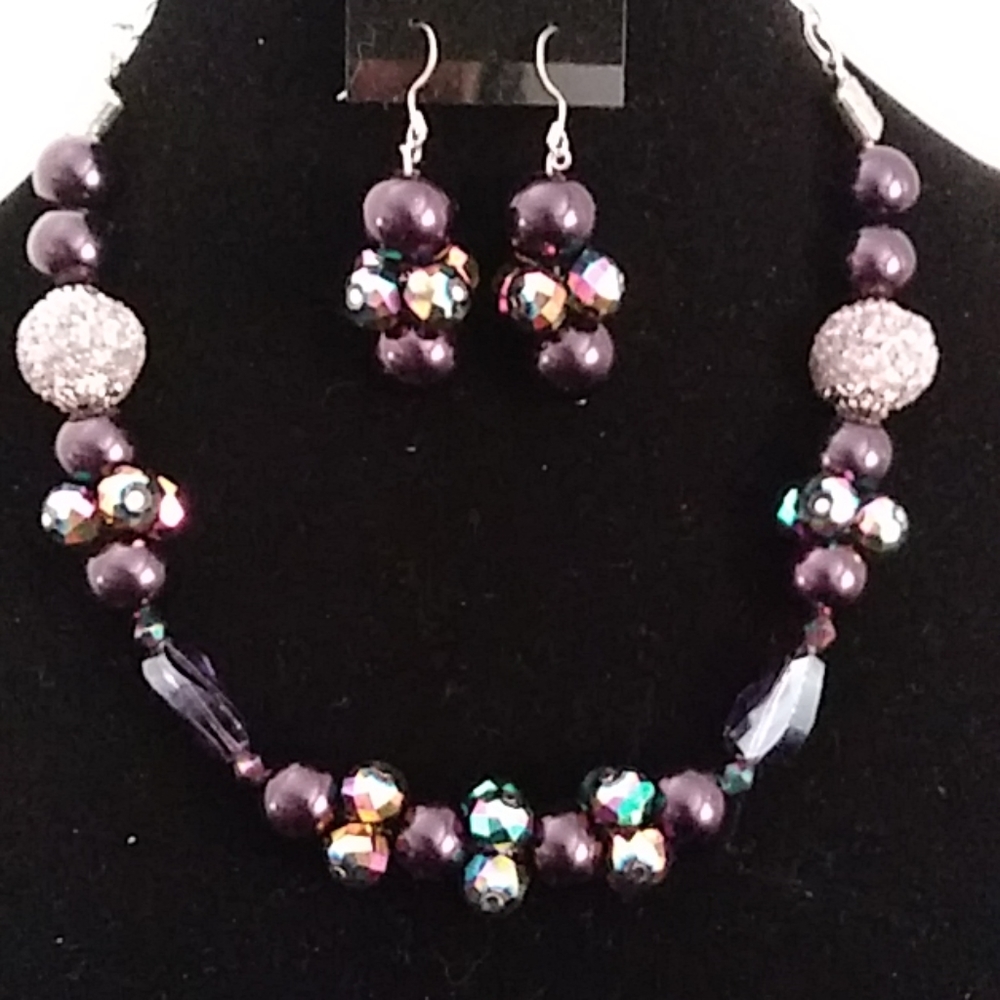 Jewelry - Picture 1 of 1